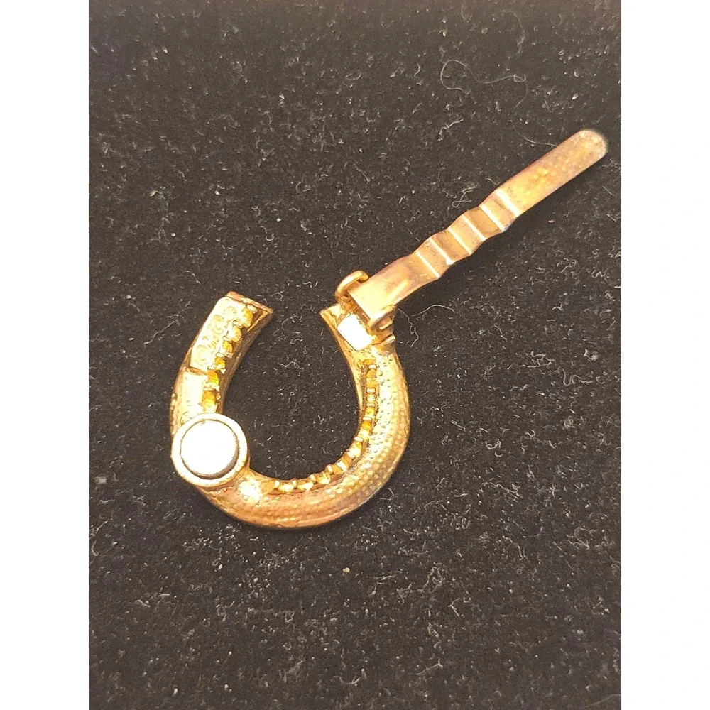 Vintage Soho Gold Tone Emerald Green Rhinestone Horseshoe Hair Clip Barrette